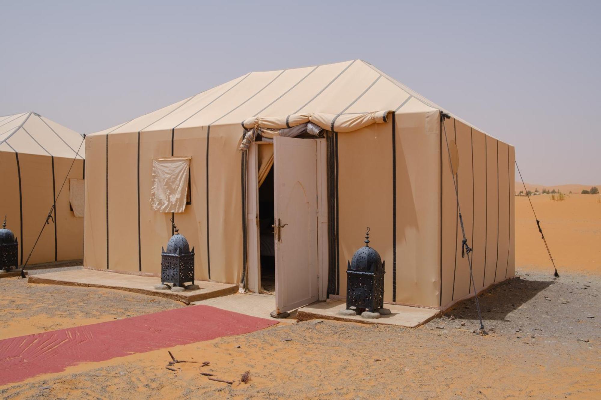 مبيت وإفطار مرزوكة Camel Luxury Camp المظهر الخارجي الصورة
